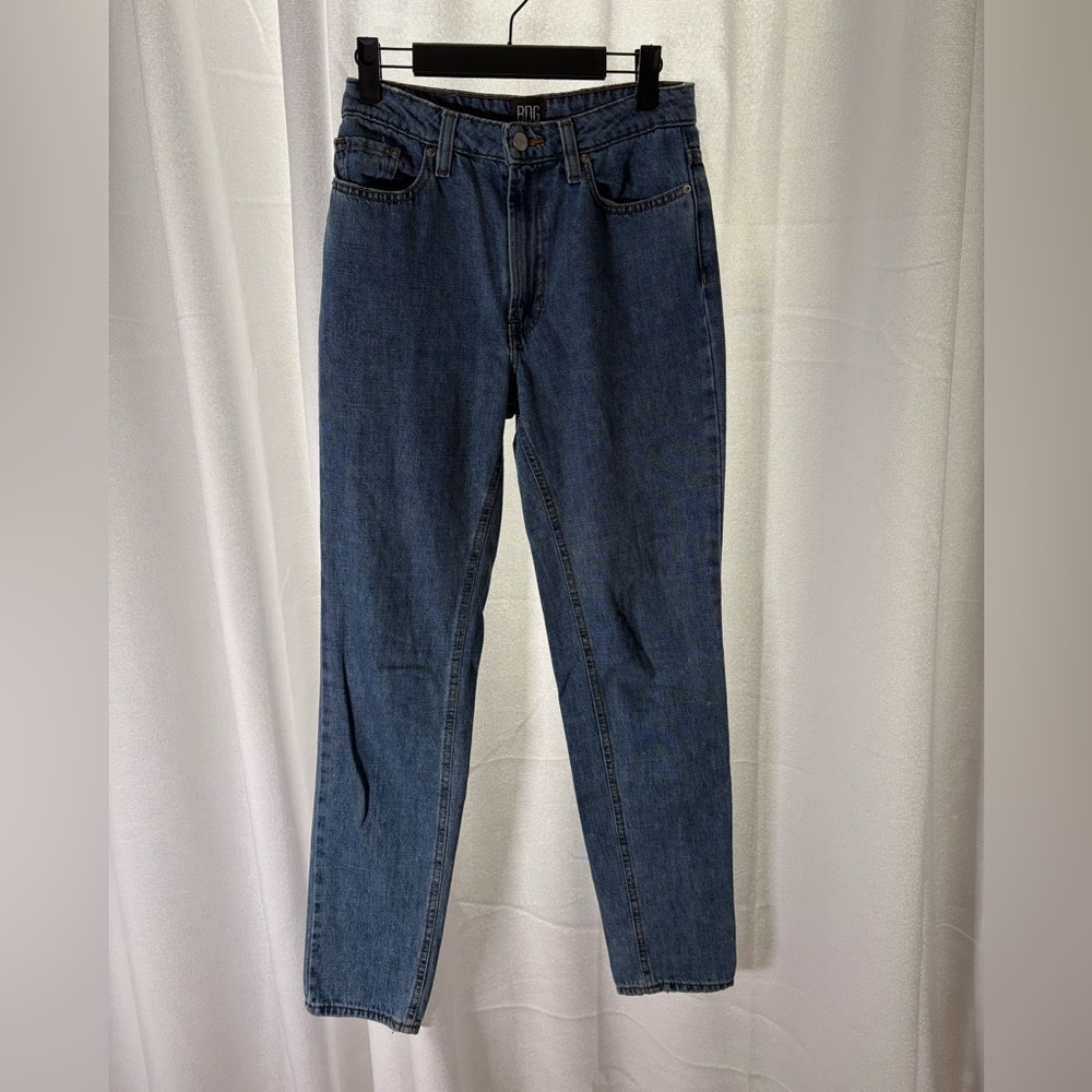 BDG High Waisted Mom Jeans 100%‎ cotton Broken In Size 25 EUC 506